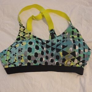 Lightweight By Victoria Secrete Sports Bra
